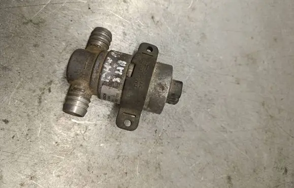 BMW 3 E36 Idle control valve (regulator) 0280140549