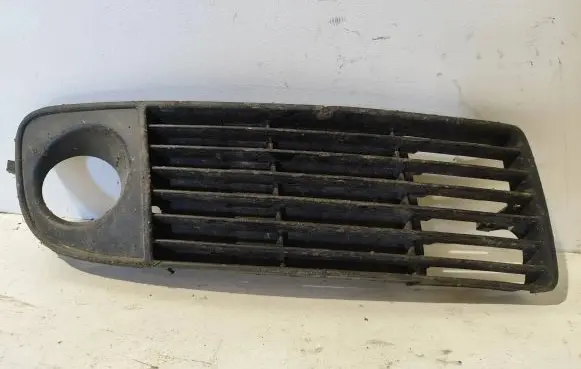 Audi A6 S6 C5 4B Front bumper lower grill 4B0807682H DN12550
