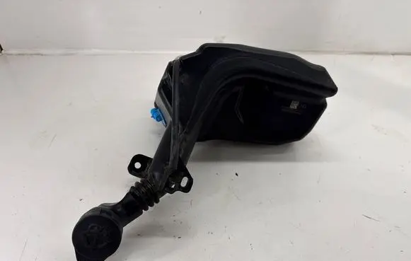Tesla Model 3 Windshield washer fluid reservoir/tank 109085001H