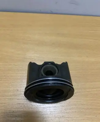 Mercedes-Benz GLA H247 Piston A6540370501 6540300017 6540370900