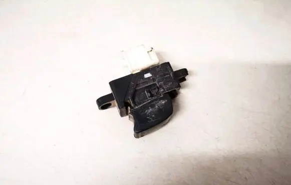 Nissan Almera Tino Electric window control switch