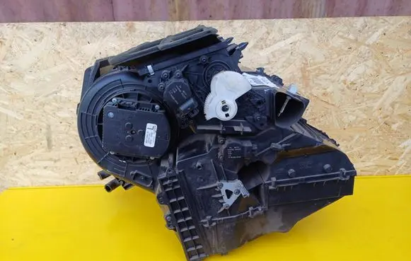 Ford Focus C-MAX Interior heater climate box assembly 3M5119B555CG C214DATCLHD
