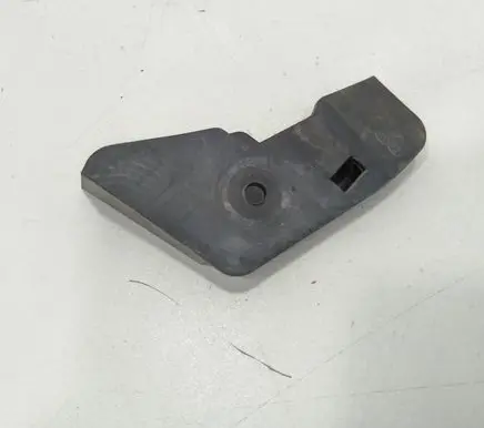 KIA Ceed Radiator mount bracket 863531H500