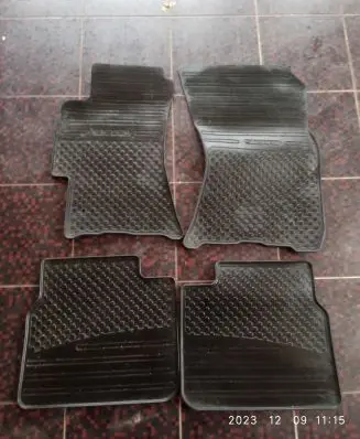 Subaru Legacy Car floor mat set 