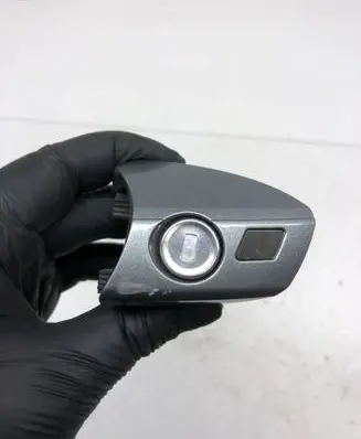 Mercedes-Benz E W212 Front door lock (next to the handle)