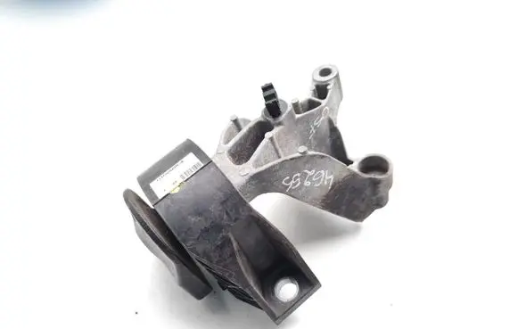 Dacia Sandero Engine mount bracket 113752043R 112703624R