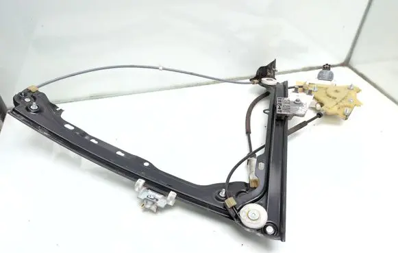 BMW 3 E92 E93 Front door window regulator with motor 7191118 983573 0130822403