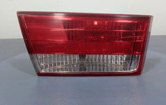 Hyundai Sonata Rear/tail lights 92403-3K0