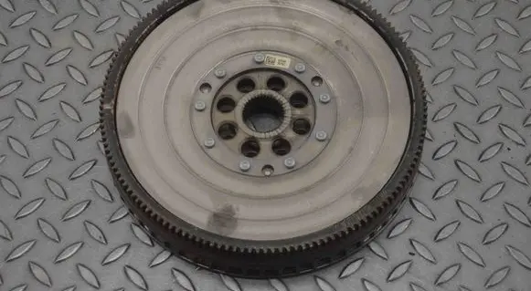 Mercedes-Benz CLA C118 X118 Flywheel A6540301101