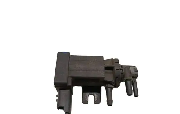 Peugeot 508 Turbo solenoid valve 9674084680 1942136 222113706