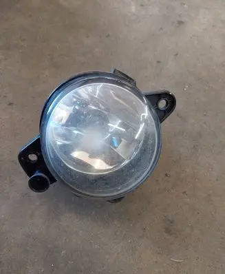 Volkswagen Polo IV 9N3 Front fog light