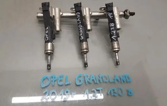 Opel Grandland X Fuel main line pipe 9811353880