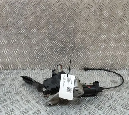 Nissan Titan Accelerator throttle pedal 047NE4642
