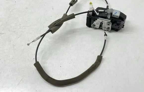 Nissan Navara D23 Front door lock