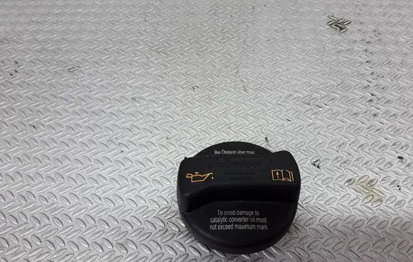 Volkswagen Phaeton Oil filler cap 026103485E