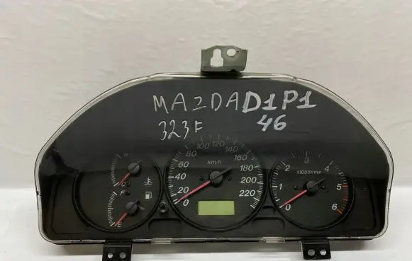 Mazda 323 F Speedometer (instrument cluster)