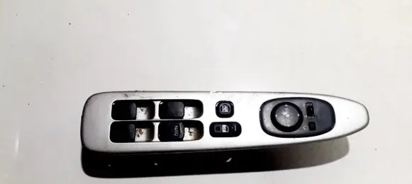Lexus IS 200-300 Electric window control switch 8404053050 84040-53050
