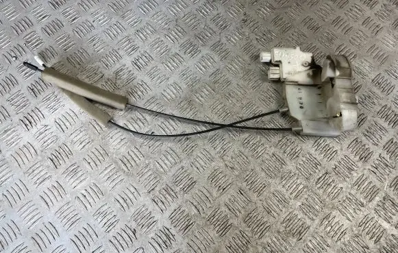 Subaru Outback Front door lock
