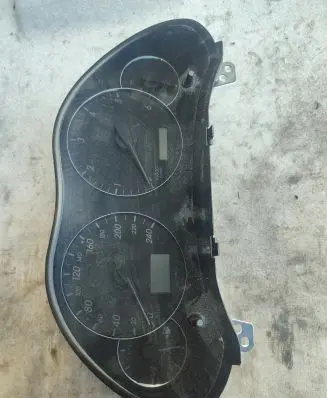 Toyota Avensis T250 Speedometer (instrument cluster) 8380005850
