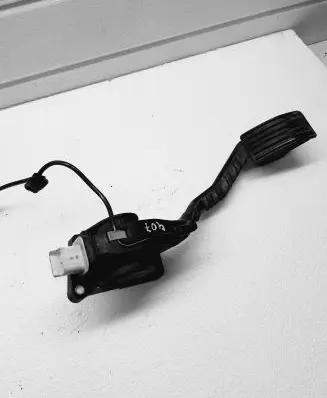 Peugeot 407 Accelerator throttle pedal F003E2429