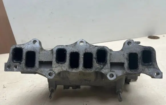 Honda Civic Intake manifold r8r 2h25