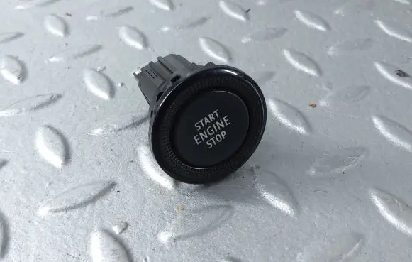 Dacia Sandero III Engine start stop button switch 251503993R 32136501