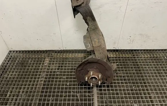 Nissan X-Trail T32 Rear wheel hub