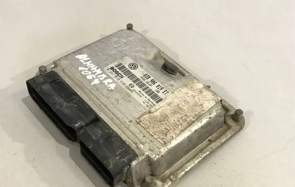 Seat Alhambra (Mk1) Engine control unit/module 038906019ET 0281010630