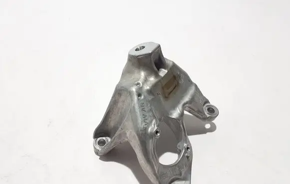 Audi A6 S6 C9 4L Engine mounting bracket 8B3199307A