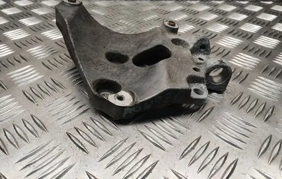 Ford Mondeo MK IV A/C compressor mount bracket AV6Q10K360AA