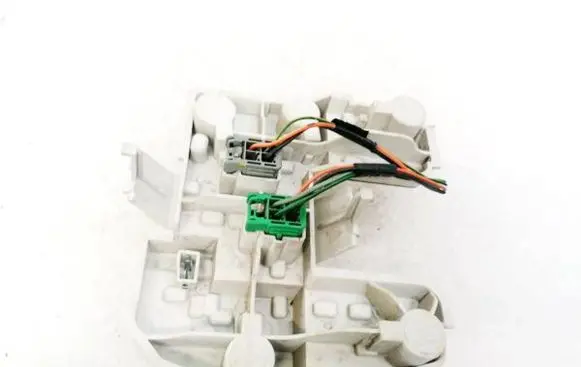 Volvo S40 Tail light bulb cover holder 271721