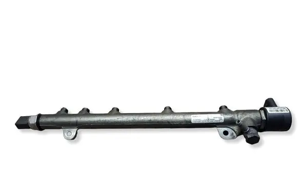 Mercedes-Benz E W211 Fuel main line pipe A6460700395 9307Z515A 31081490738