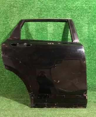 Honda CR-V Rear door