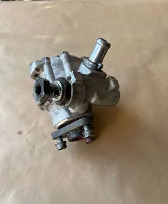 Audi A4 S4 B7 8E 8H Power steering pump HKK005
