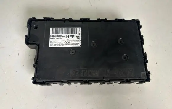 Ford Mustang VI Fuse module JR3T15604