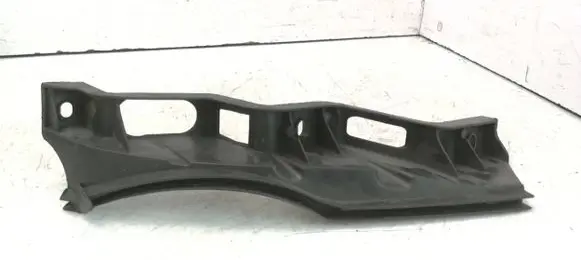 Volkswagen PASSAT B6 Front bumper mounting bracket 3C0807889