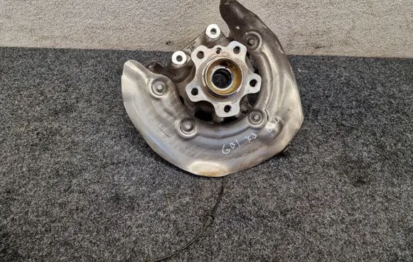 BMW X3 G01 Rear wheel hub 6871030 6871028