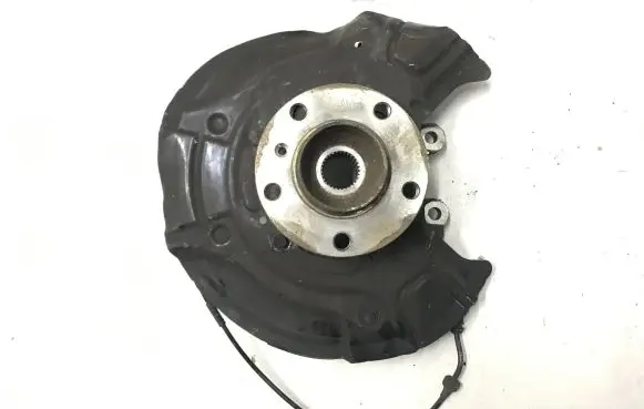 BMW X3 F25 Rear wheel hub 6797569