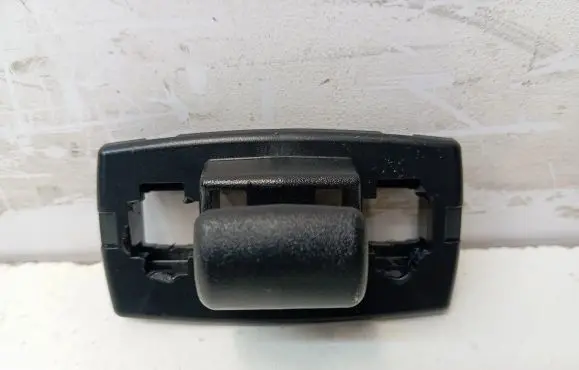 Mercedes-Benz E W238 Sun visor clip/hook/bracket A166810029051