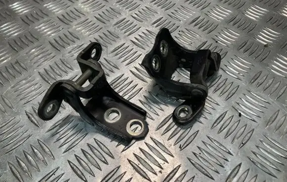 Honda HR-V Front door hinge set DG11272