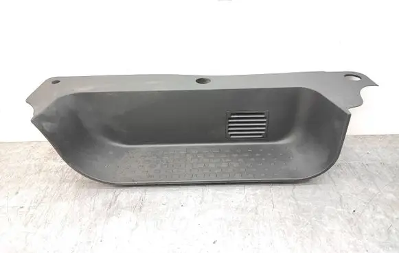 Front sill trim cover