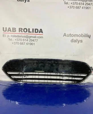Ford B-MAX Front bumper upper radiator grill AV1117B968B