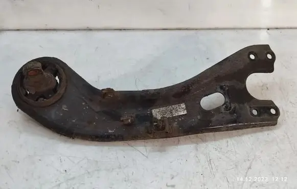 KIA Sportage Rear control arm