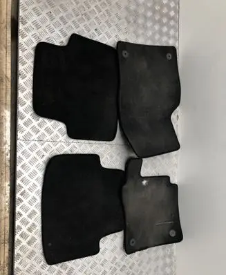Volkswagen PASSAT B8 Car floor mat set 