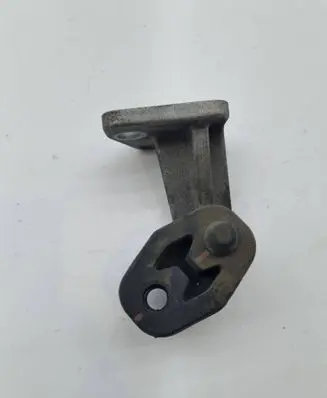 Chrysler Pacifica Muffler mount bracket/holder 68250056AA