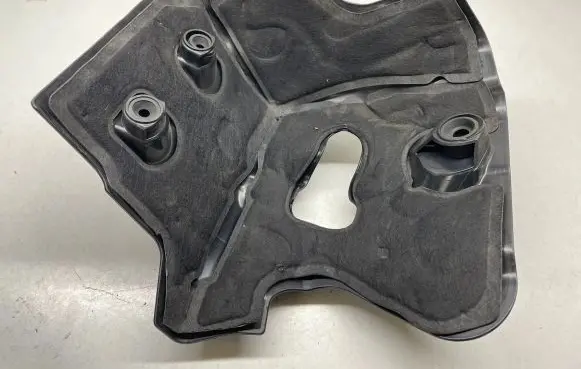 Audi Q7 4M Engine cover (trim) 4M0103926