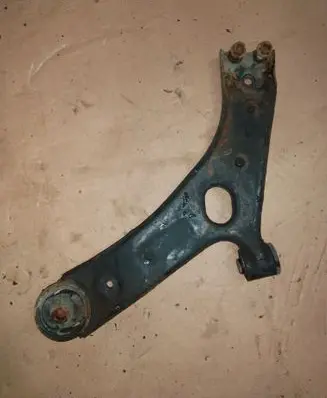 KIA Sportage Front lower control arm/wishbone