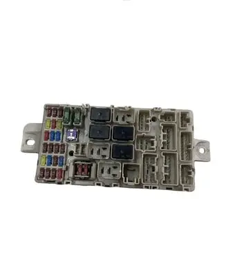 Mitsubishi L200 Fuse module