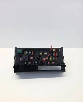 BMW 5 F10 F11 Fuse module 9234421 217033442E