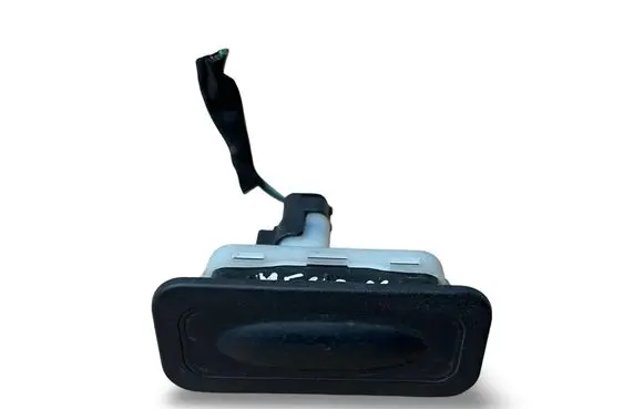Renault Megane III Tailgate/boot open switch button 8200385515